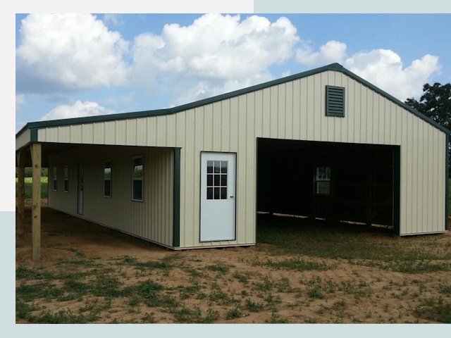 Строительство конюшен в зиме