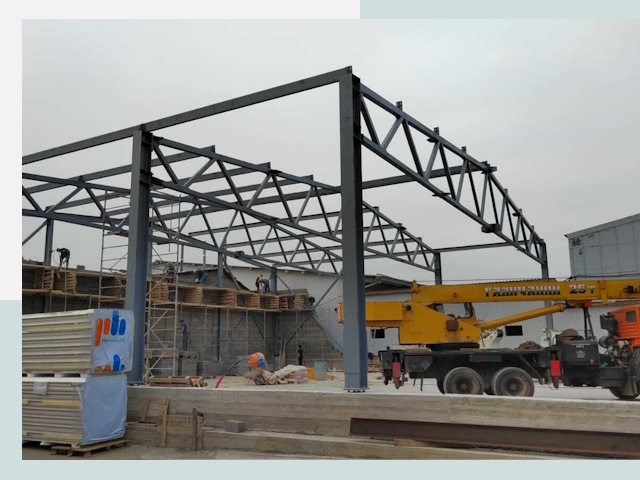 Строительство цехов в зиме