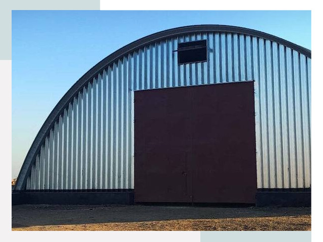 Бескаркасные ангары в зиме