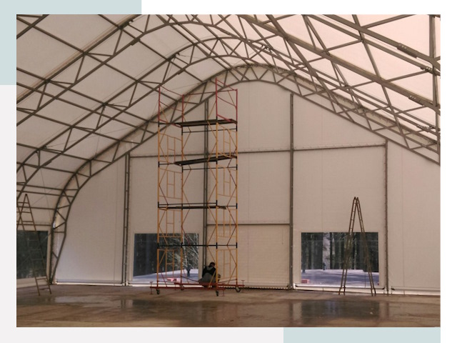 Шатровые ангары в зиме