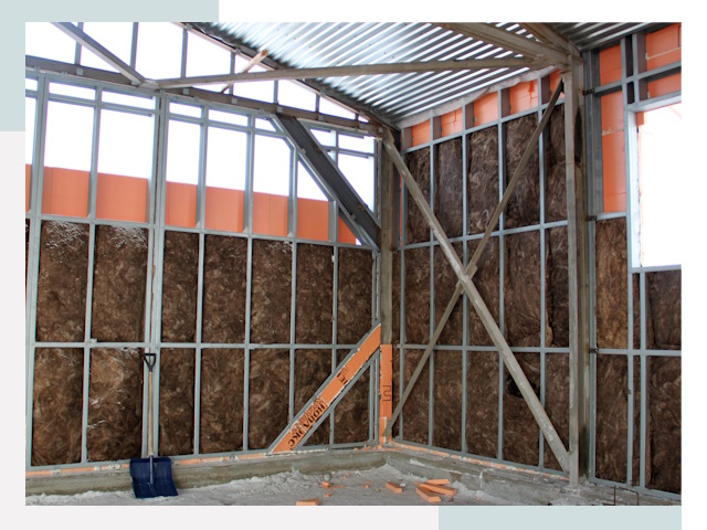 Утепленные ангары в зиме